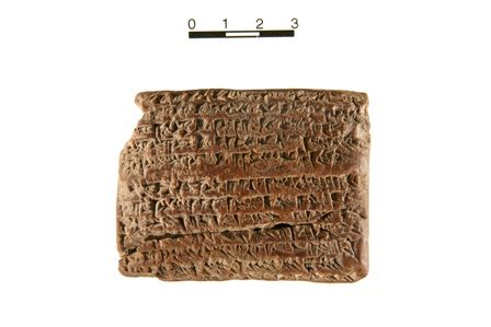 enlarge the image: Late Babylonian house sale document (LAOS 1, no. 54), reverse. Photo: Altorientalisches Institut